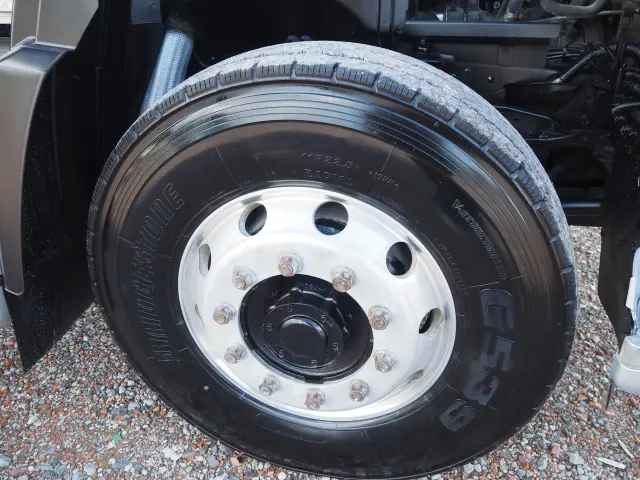 UD クオン QKG-CW5XL(6x4)の写真12