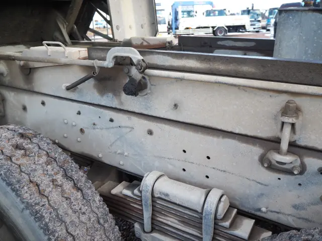 ＵＤ クオン QKG-CW5XL(6x4)の写真20