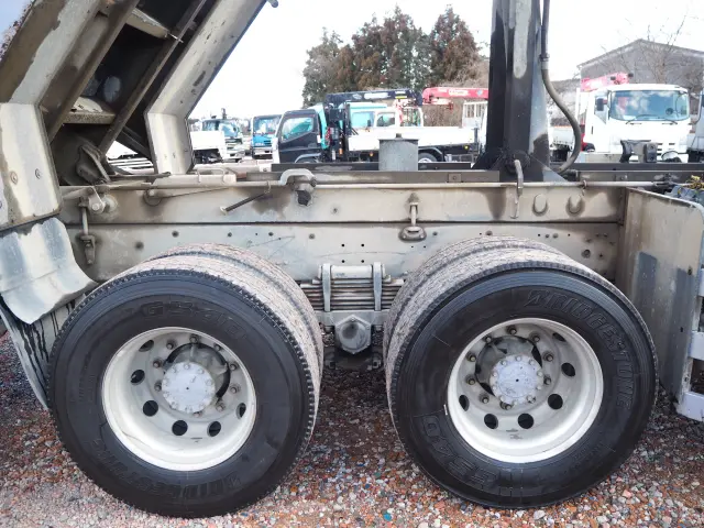 ＵＤ クオン QKG-CW5XL(6x4)の写真23