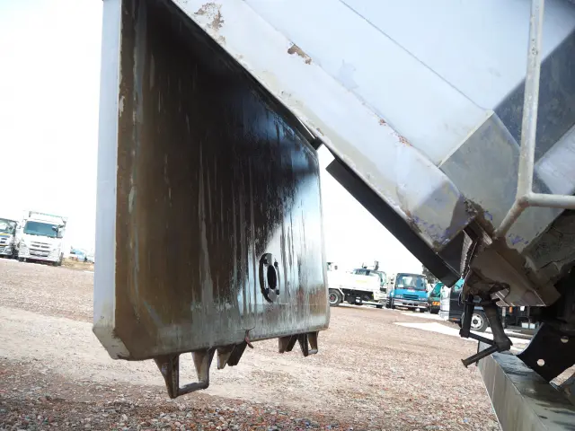 ＵＤ クオン QKG-CW5XL(6x4)の写真24