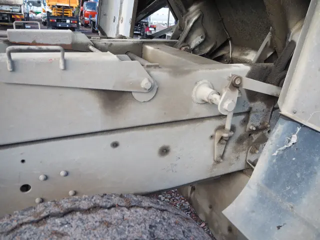 ＵＤ クオン QKG-CW5XL(6x4)の写真28