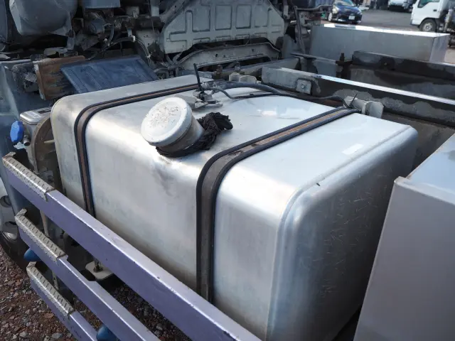 ＵＤ クオン QKG-CW5XL(6x4)の写真35