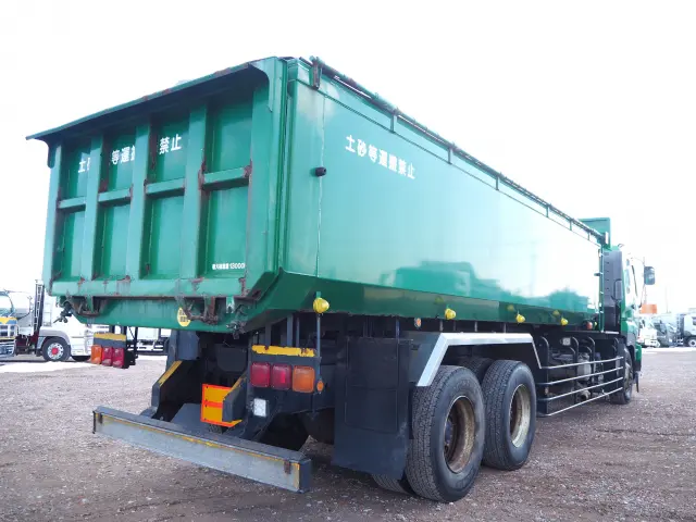 いすゞ ギガ PDG-CYZ77V8(6x4)の写真5