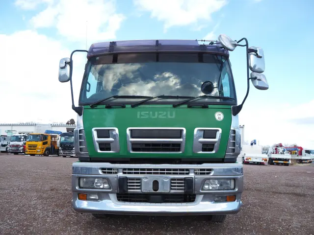 いすゞ ギガ PDG-CYZ77V8(6x4)の写真8