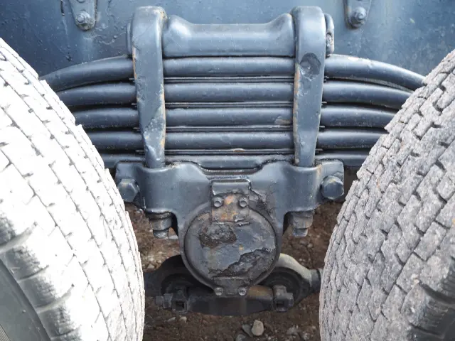 いすゞ ギガ PDG-CYZ77V8(6x4)の写真22