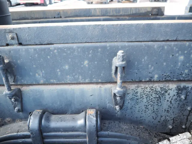 いすゞ ギガ PDG-CYZ77V8(6x4)の写真35