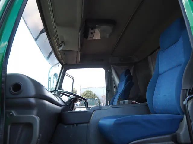 いすゞ ギガ PDG-CYZ77V8(6x4)の写真41