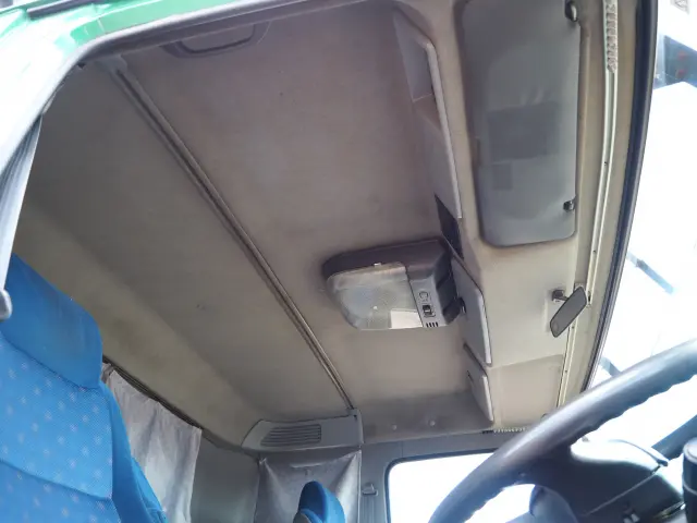 いすゞ ギガ PDG-CYZ77V8(6x4)の写真43