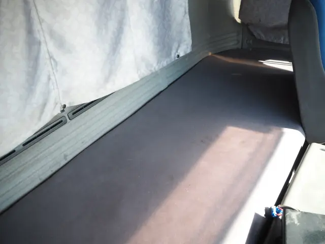 いすゞ ギガ PDG-CYZ77V8(6x4)の写真45