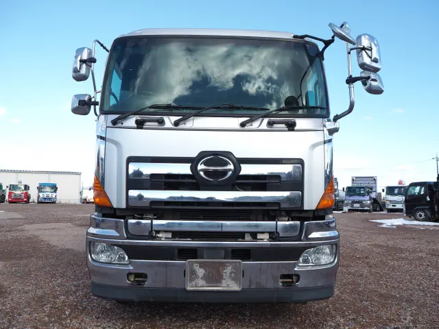 日野 プロフィア QPG-FR1AKDA(6x2)の写真8