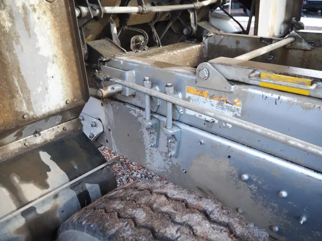 日野 プロフィア QPG-FR1AKDA(6x2)の写真24