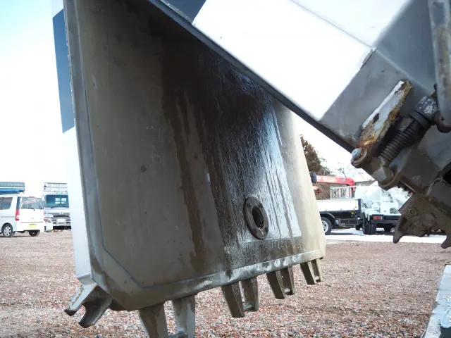 日野 プロフィア QPG-FR1AKDA(6x2)の写真30