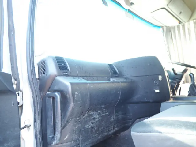 日野 プロフィア QPG-FR1AKDA(6x2)の写真43