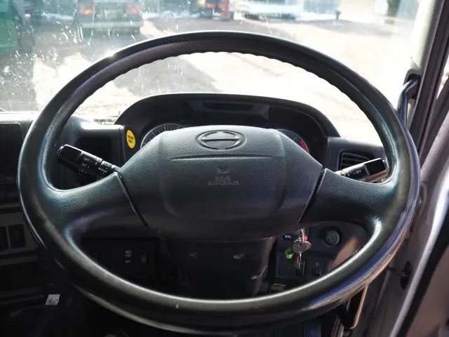 日野 プロフィア QPG-FR1AKDA(6x2)の写真50