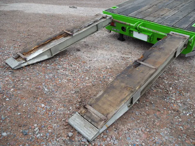 いすゞ エルフ PKG-NPR75N(2WD)の写真15