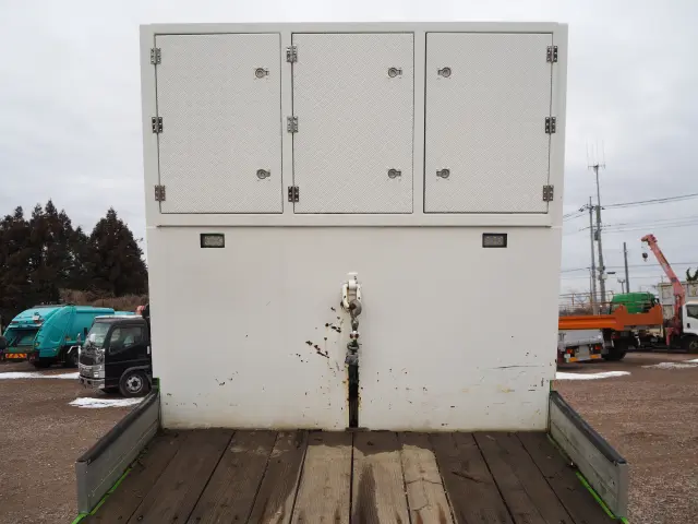 いすゞ エルフ PKG-NPR75N(2WD)の写真16