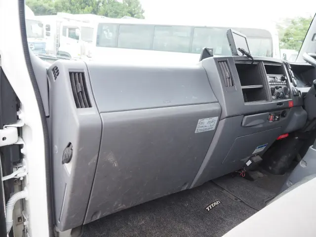 マツダ タイタン TKG-LPR85AR(2WD)の写真39