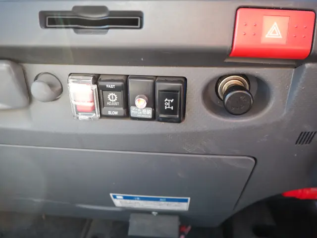 マツダ タイタン TKG-LPR85AR(2WD)の写真47