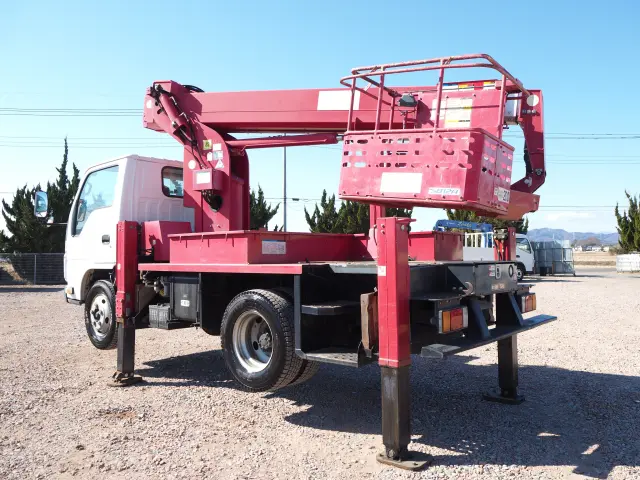 いすゞ エルフ TKG-NKR85N(2WD)の写真3