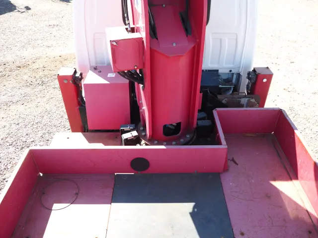 いすゞ エルフ TKG-NKR85N(2WD)の写真9