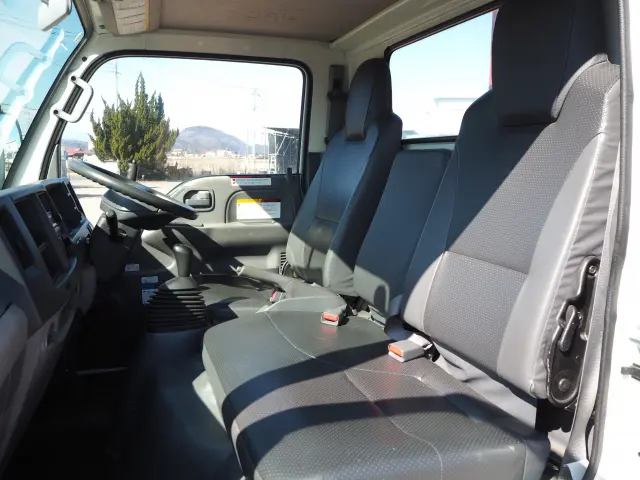 いすゞ エルフ TKG-NKR85N(2WD)の写真42