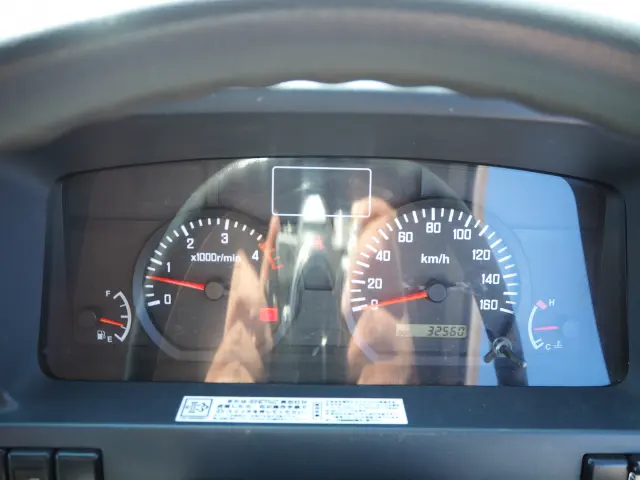 いすゞ エルフ TKG-NKR85N(2WD)の写真50