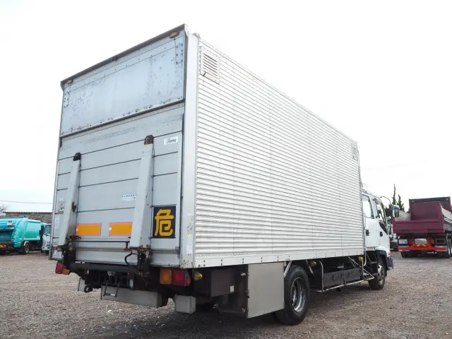 いすゞ フォワード PB-FRR35H3V(2WD)の写真5