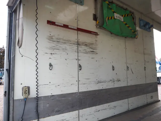 いすゞ フォワード PB-FRR35H3V(2WD)の写真14