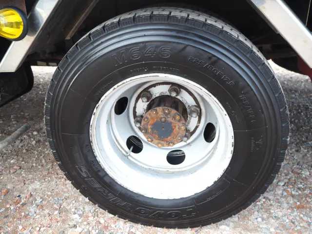 いすゞ フォワード PB-FRR35H3V(2WD)の写真26