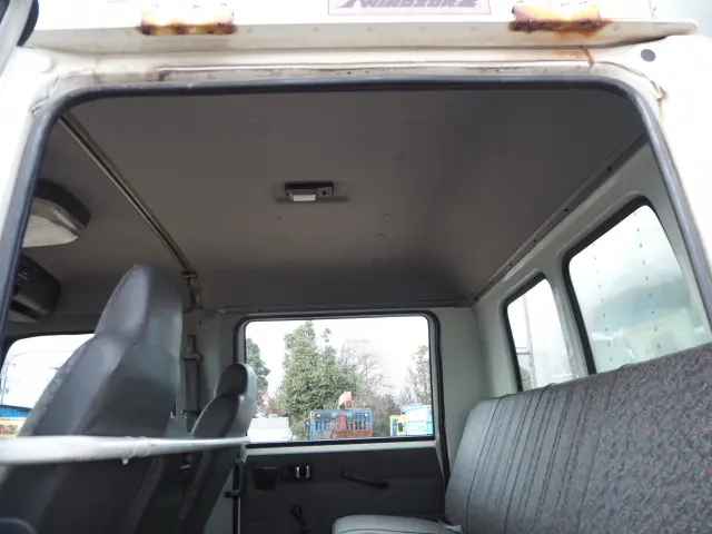 いすゞ フォワード PB-FRR35H3V(2WD)の写真36