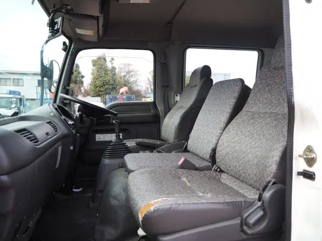 いすゞ フォワード PB-FRR35H3V(2WD)の写真39