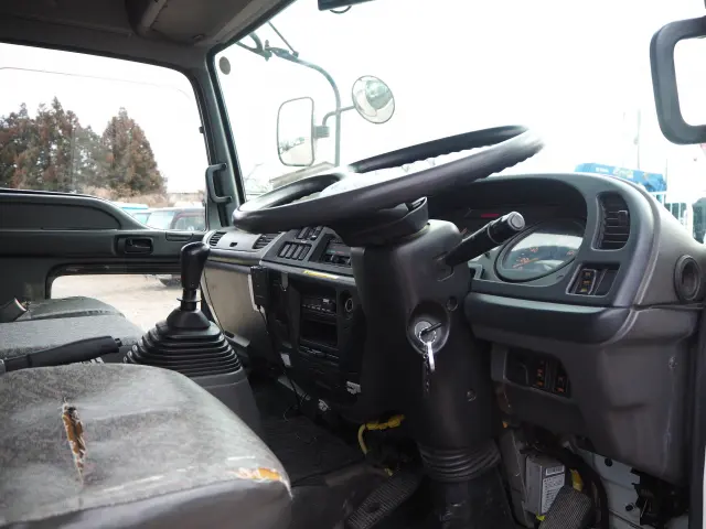 いすゞ フォワード PB-FRR35H3V(2WD)の写真42