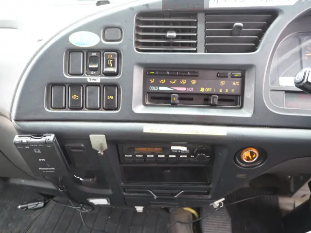 いすゞ フォワード PB-FRR35H3V(2WD)の写真47