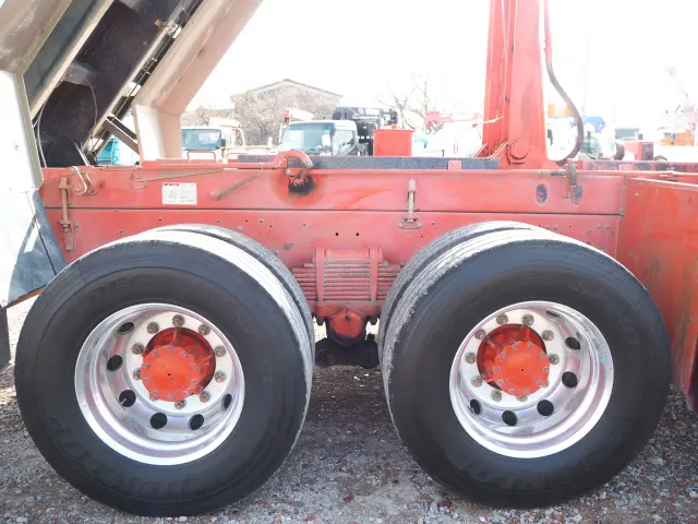 ＵＤ クオン QKG-CW5XL(6x4)の写真22