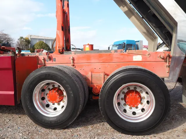 ＵＤ クオン QKG-CW5XL(6x4)の写真30