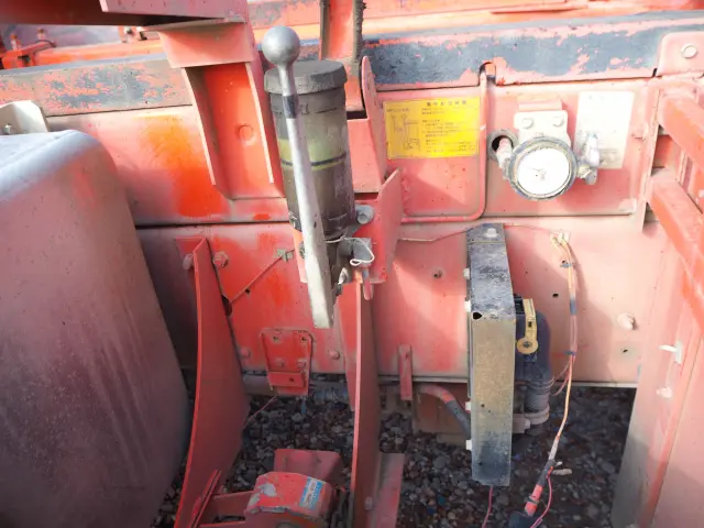 ＵＤ クオン QKG-CW5XL(6x4)の写真36