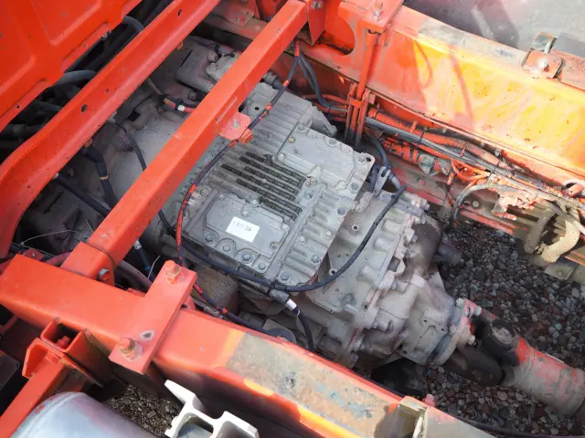 ＵＤ クオン QKG-CW5XL(6x4)の写真39