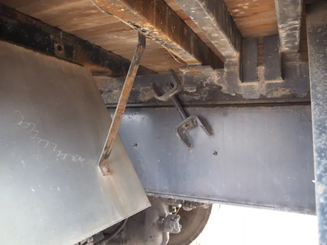 ＵＤ クオン LDG-CW5ZL(6x4)の写真20