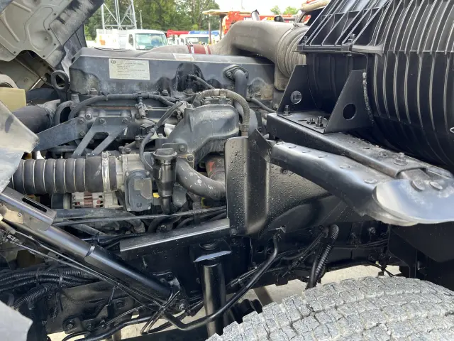 UD クオン LDG-CW5ZL(6x4)の写真36