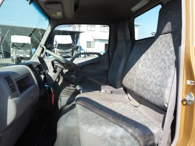 日野 デュトロ BDG-XZU304E(2WD)の写真46