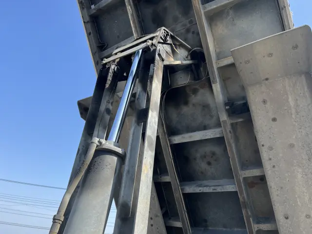 三菱 スーパーグレート LKG-FU50VY(6x2)の写真14