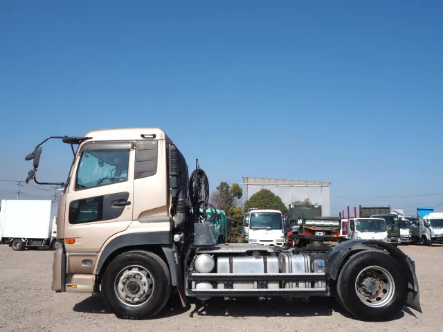 UD クオン QPG-GK5XAD(2WD)の写真2