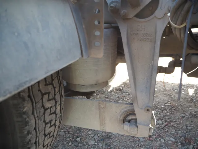 UD クオン QPG-GK5XAD(2WD)の写真17