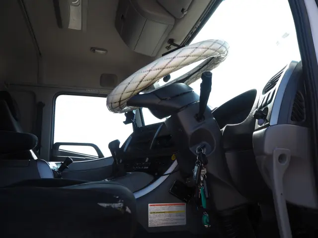 UD クオン QPG-GK5XAD(2WD)の写真41