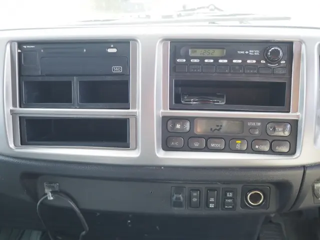 日野 レンジャー QKG-FE7JLAA(2WD)の写真44