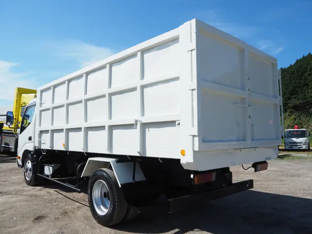 トヨタ ダイナ TKG-XZU695(4WD)の写真3