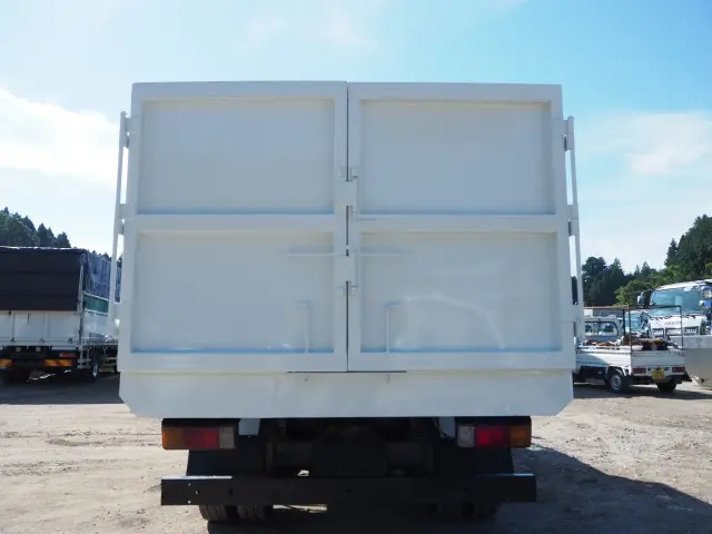 トヨタ ダイナ TKG-XZU695(4WD)の写真4