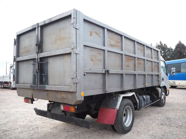 トヨタ ダイナ TKG-XZU695(4WD)の写真5