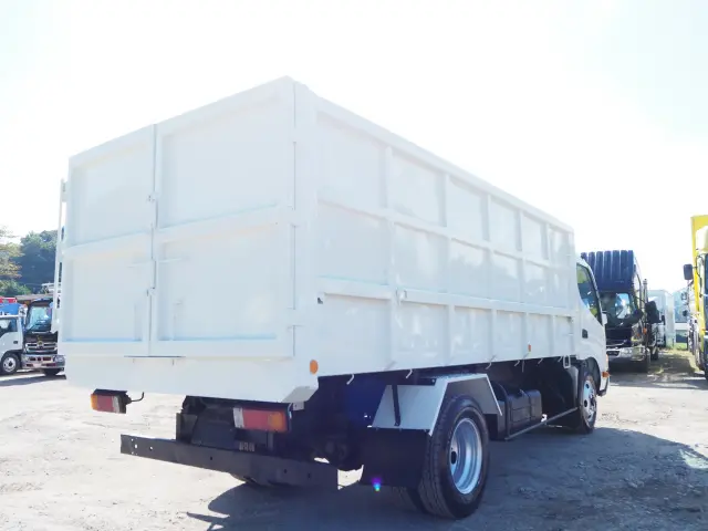 トヨタ ダイナ TKG-XZU695(4WD)の写真5