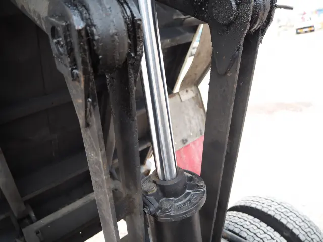 トヨタ ダイナ TKG-XZU695(4WD)の写真16